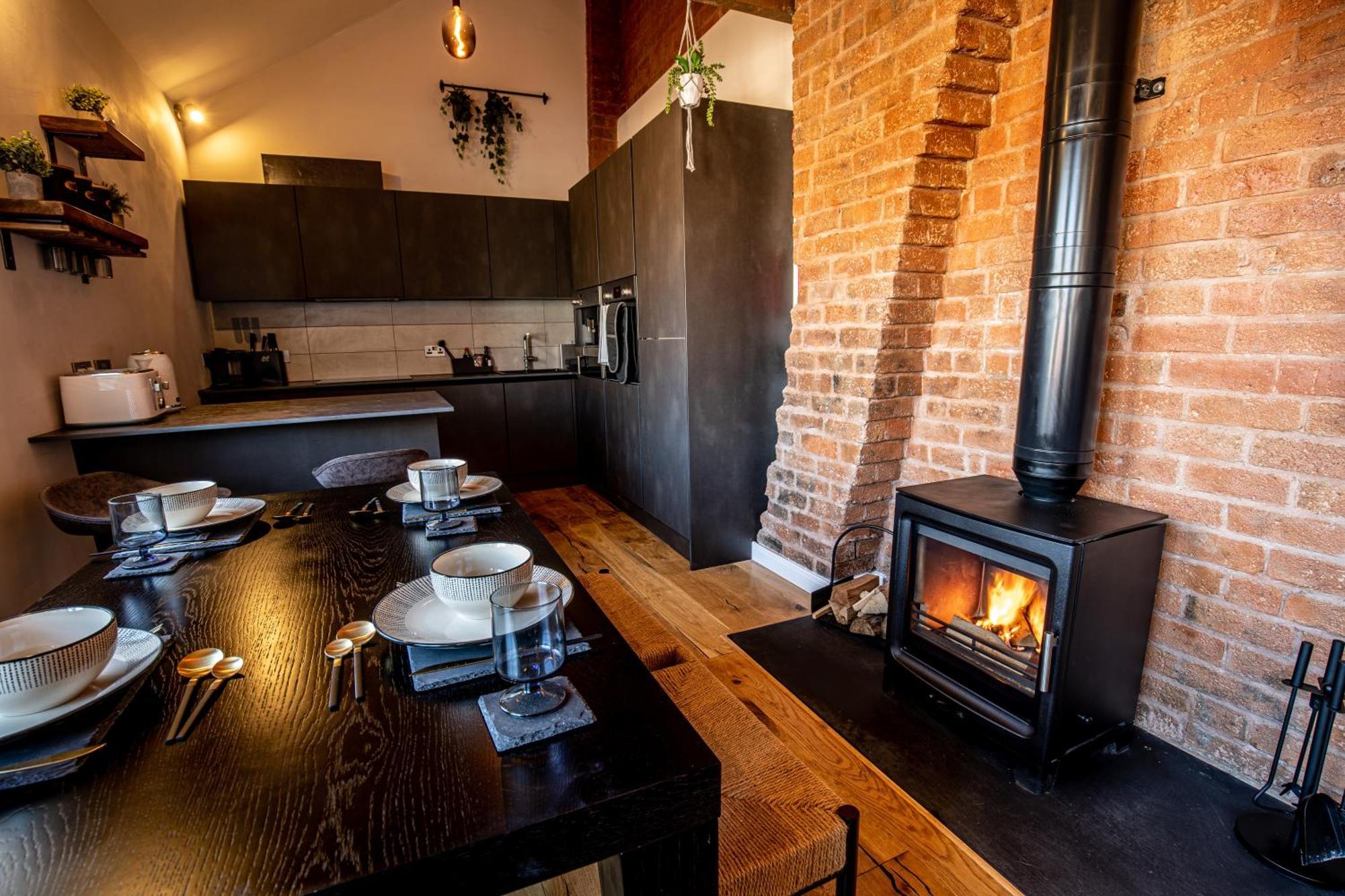 Vip 3Br Grade2 Luxurious Industrial House With Wood Fire, Electric Blinds And Big Cast Iron Windows In The Heart Of The Jq Villa Birmingham Luaran gambar