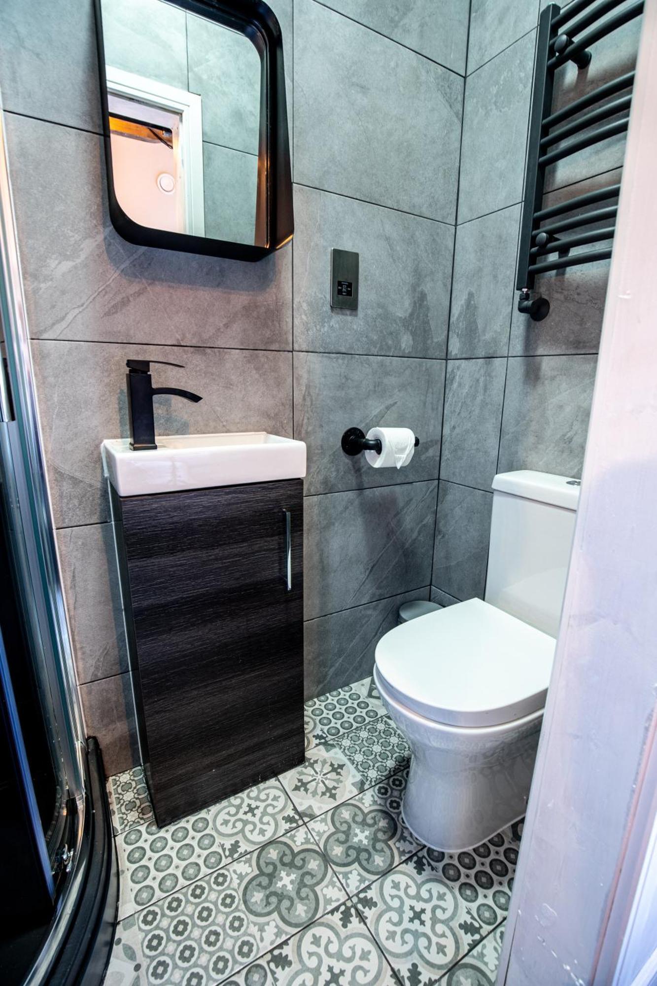 Vip 3Br Grade2 Luxurious Industrial House With Wood Fire, Electric Blinds And Big Cast Iron Windows In The Heart Of The Jq Villa Birmingham Luaran gambar