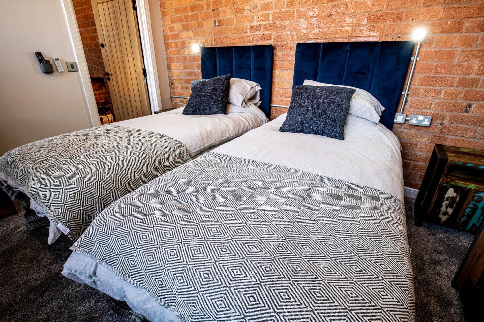 Vip 3Br Grade2 Luxurious Industrial House With Wood Fire, Electric Blinds And Big Cast Iron Windows In The Heart Of The Jq Villa Birmingham Luaran gambar