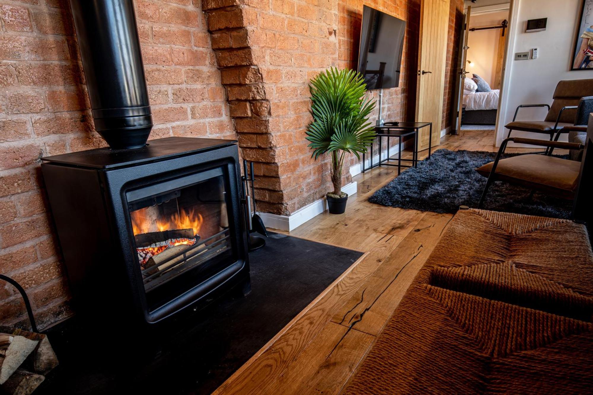 Vip 3Br Grade2 Luxurious Industrial House With Wood Fire, Electric Blinds And Big Cast Iron Windows In The Heart Of The Jq Villa Birmingham Luaran gambar
